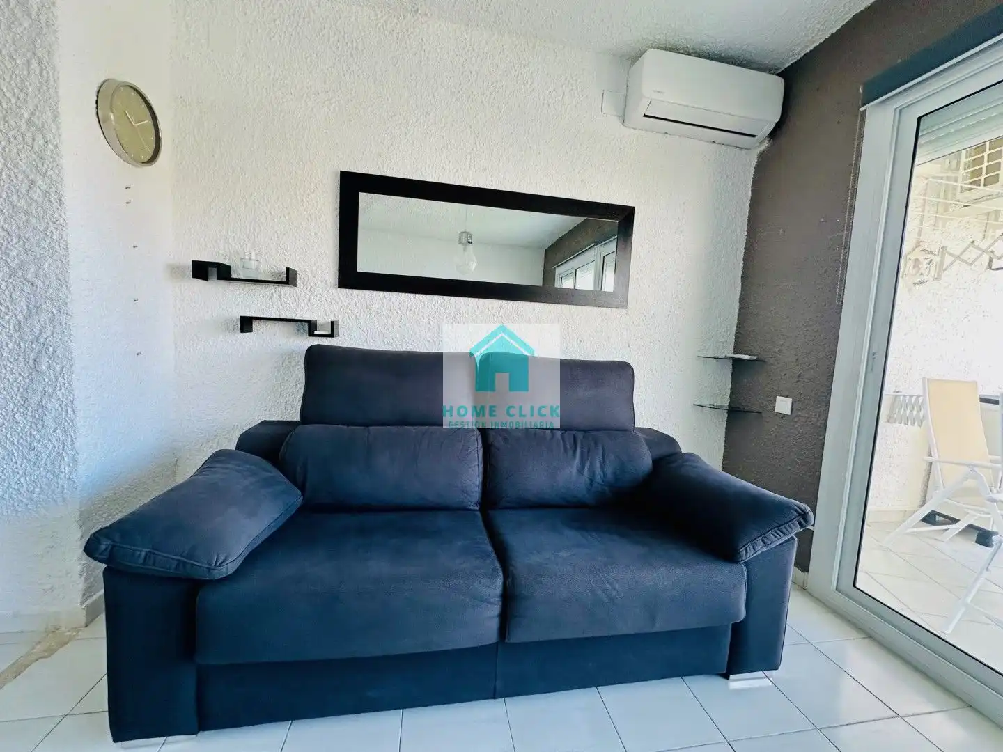 Sala d'estar de Apartament de lloguer en Mont-roig del Camp amb Aire condicionat, Calefacció i Jardí privat