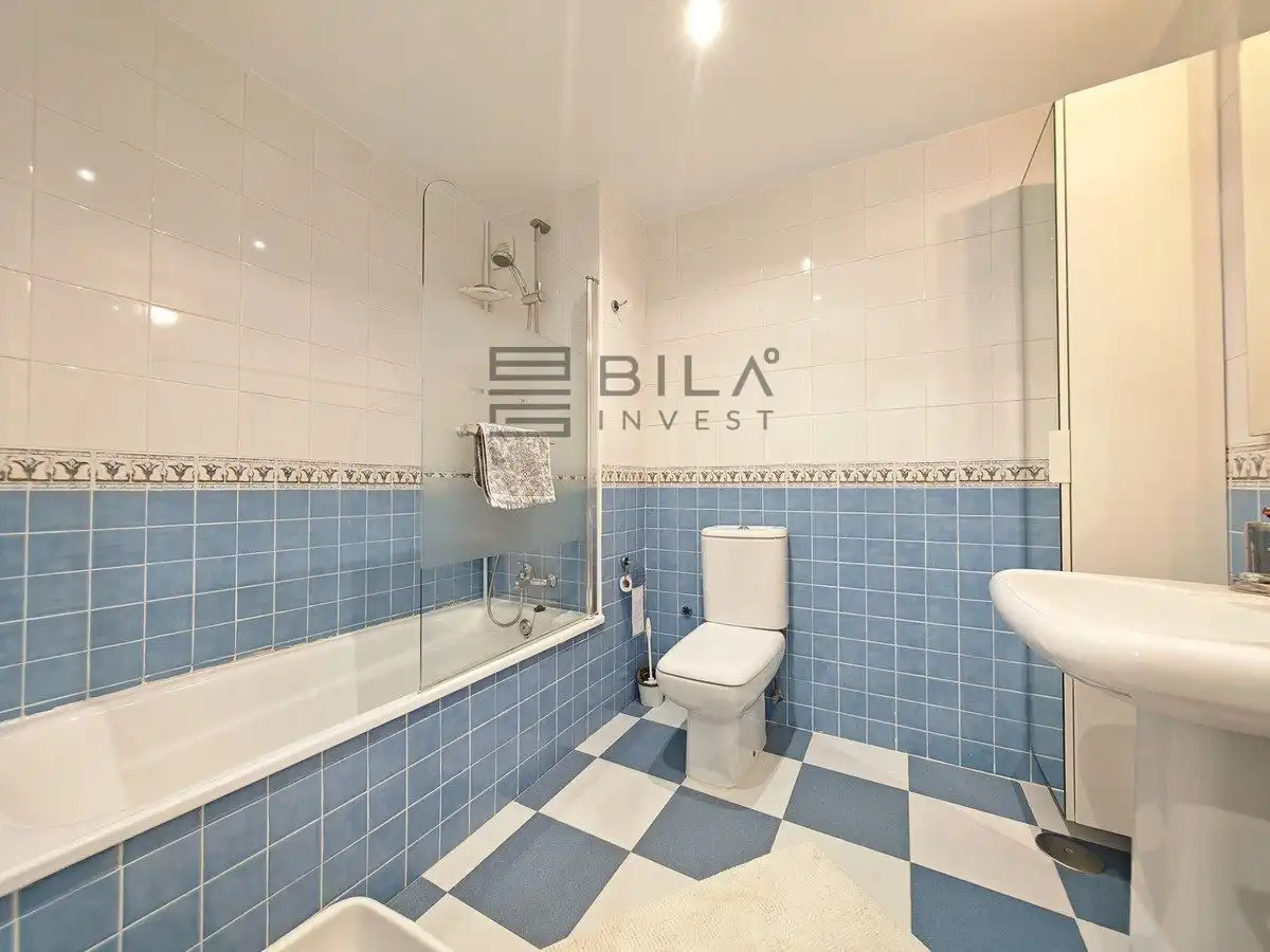 Flat with pool for sale in Urb. Reserva de Marbella, imagen 12