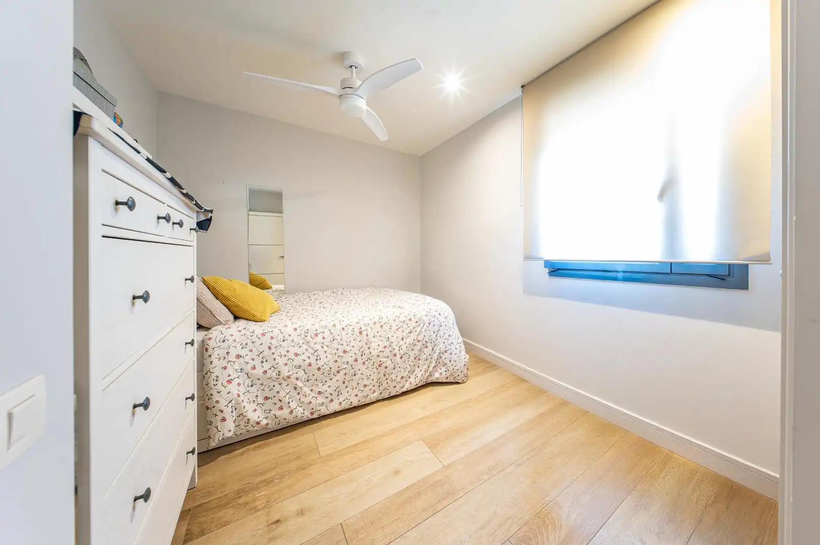 Bedroom of Attic for sale in Badalona  with Air Conditioner, Heating and Terrace