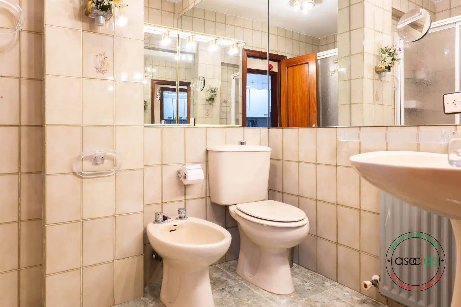 Baño de Piso en venta en Gijón  con Calefacción, Parquet y Terraza