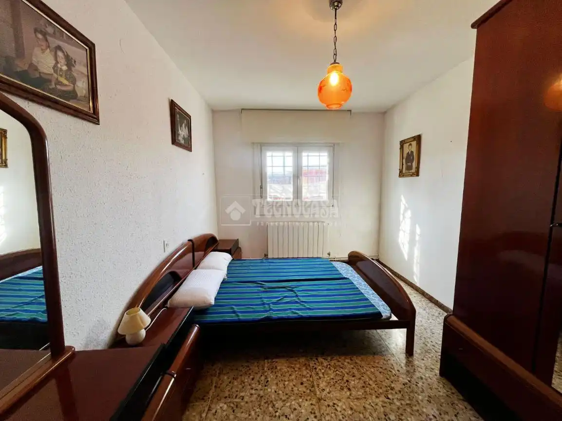 Habitación de Casa o chalet en venta en Zaragoza con Terraza y Trastero