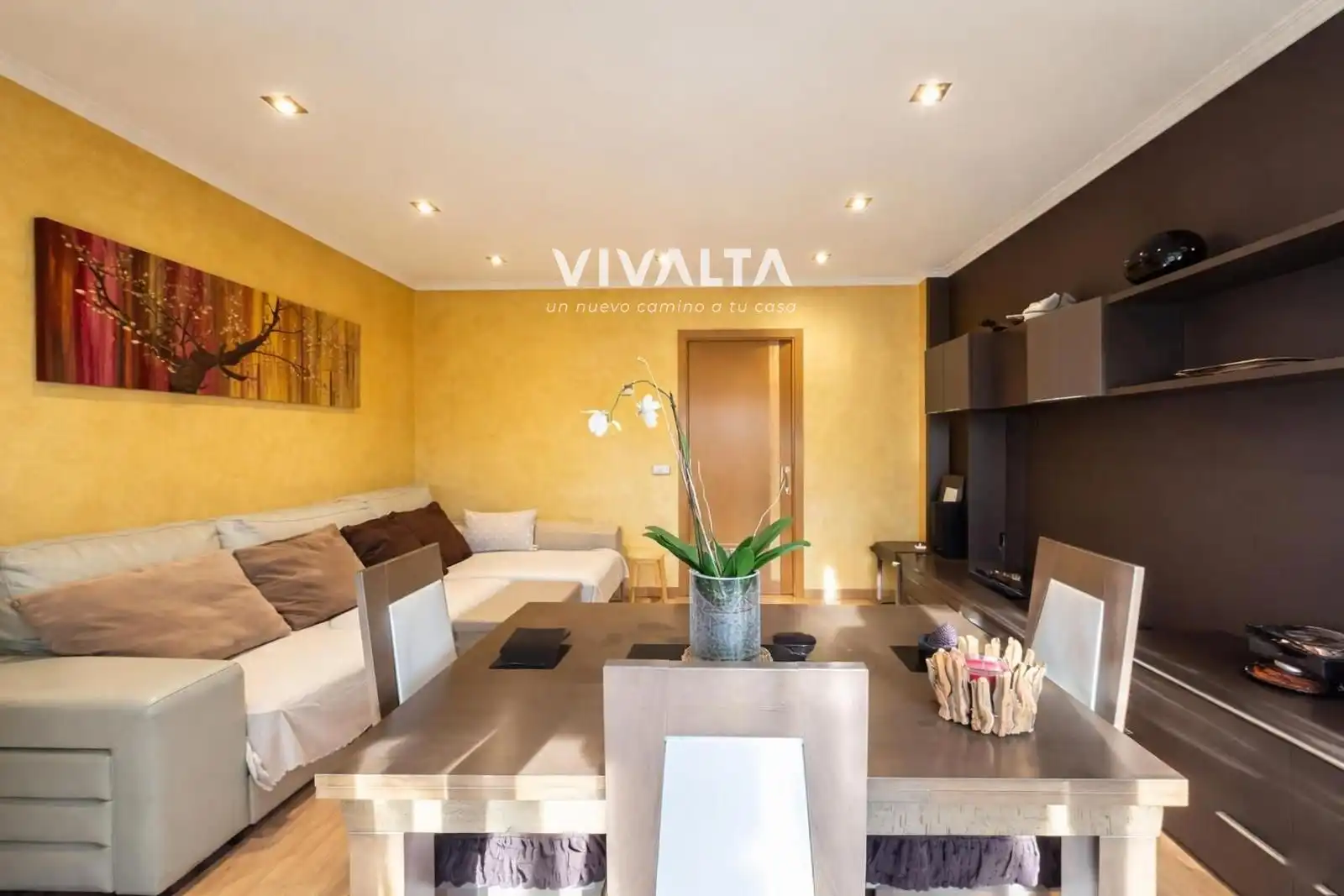 Living room of Flat for sale in Madrid  with Air Conditioner, Heating and Terrace