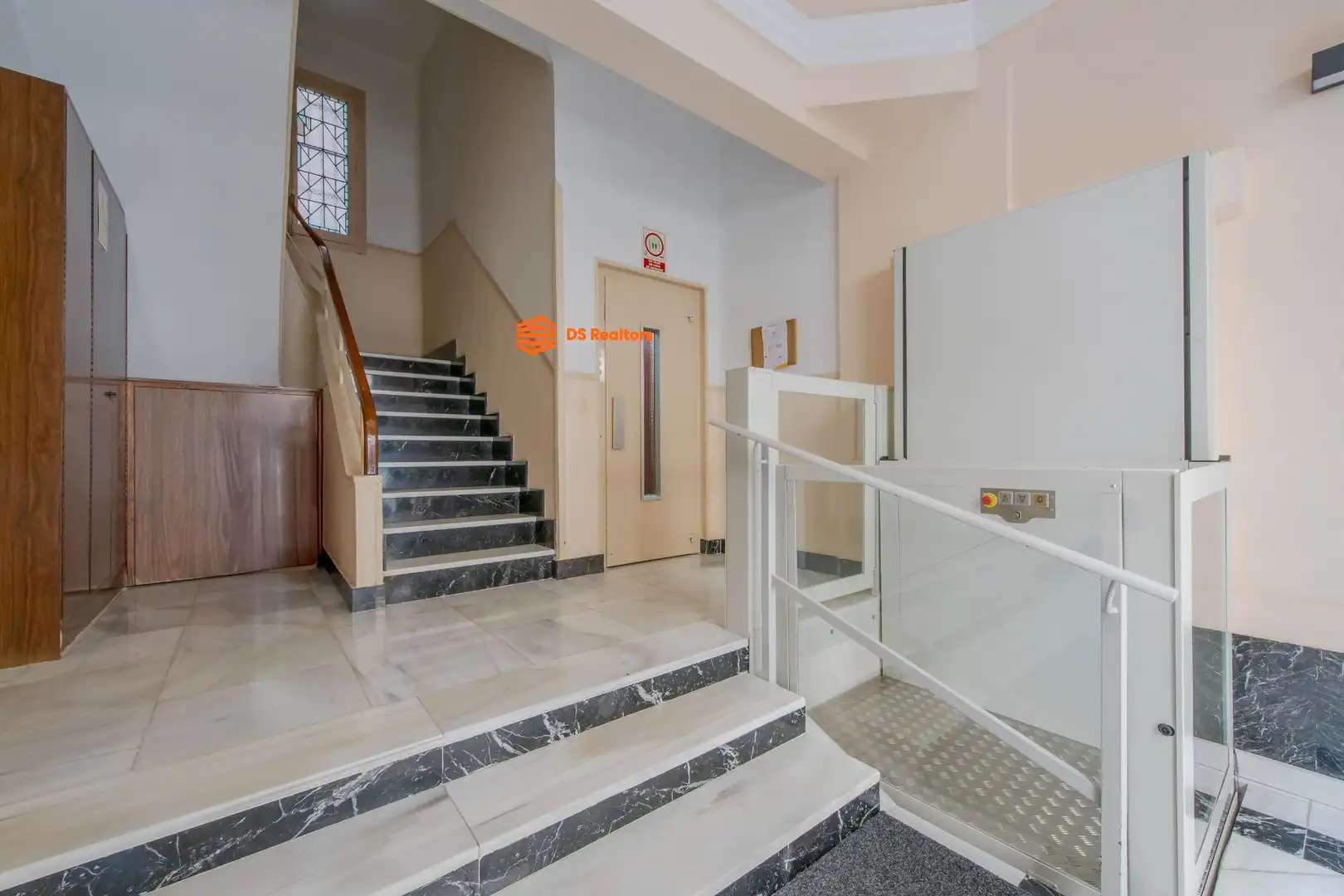 Attic for sale in Madrid  with Air Conditioner, Heating and Terrace