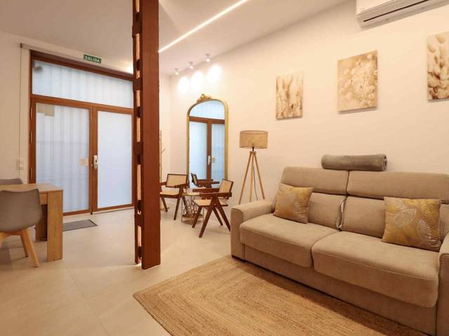 Planta baja en Venta en Calle de las Peñuelas, 4 en Acacias