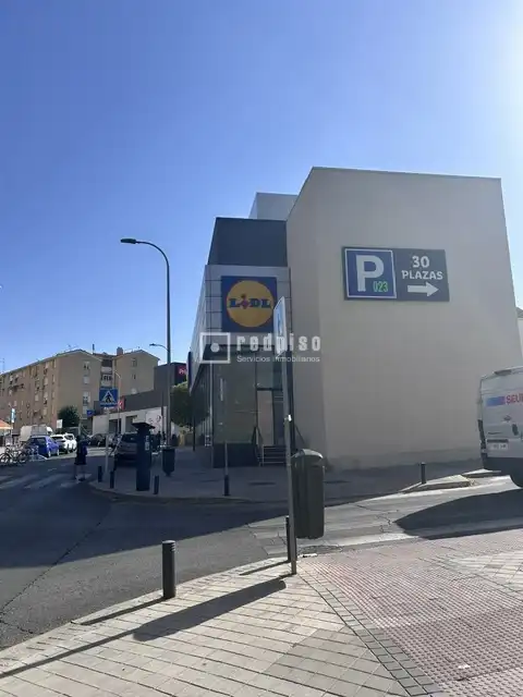 Piso en venta en de María Teresa Sáenz de Heredia, imagen 3