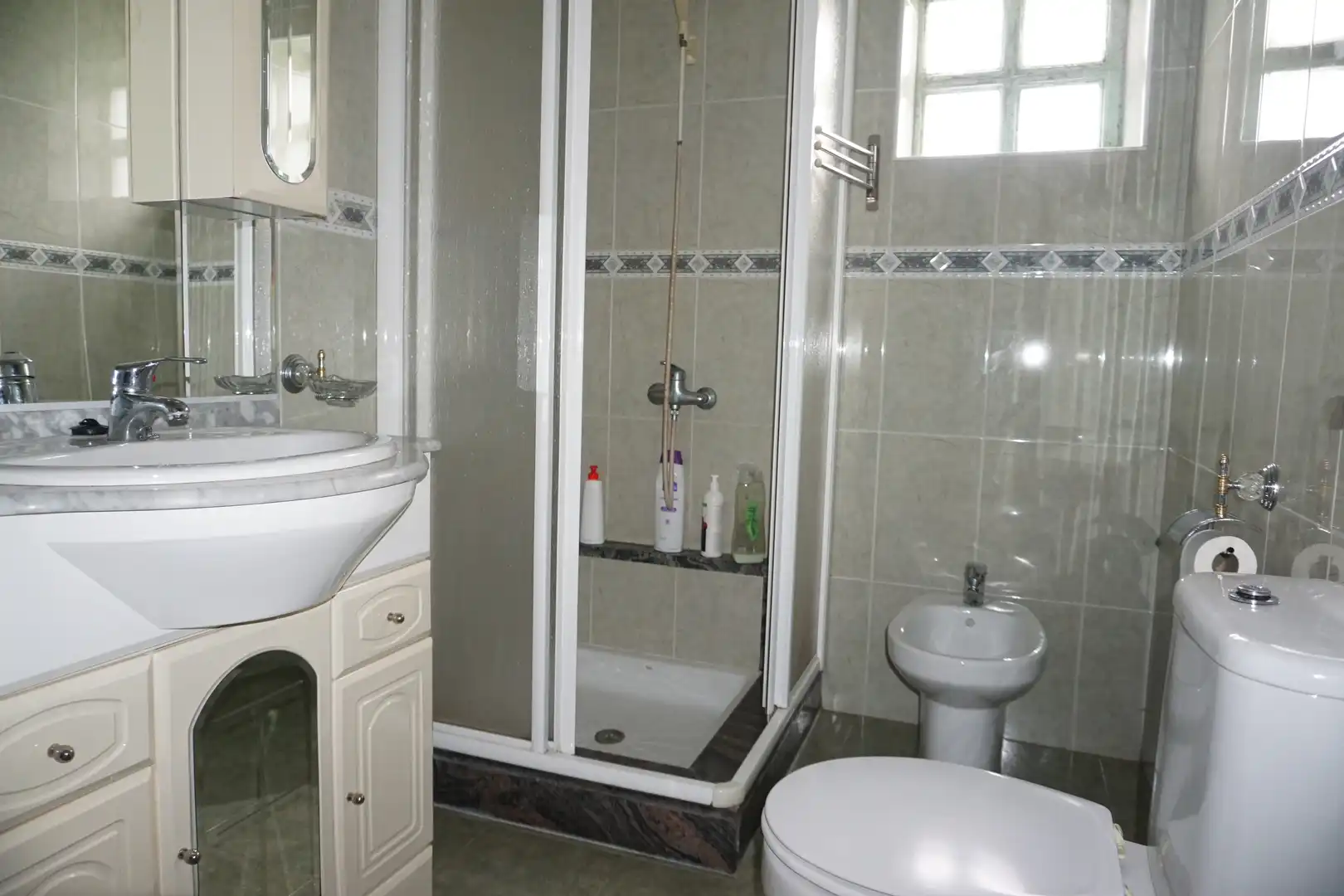 Baño de Casa o chalet en venta en Melide con Calefacción, Jardín privado y Terraza