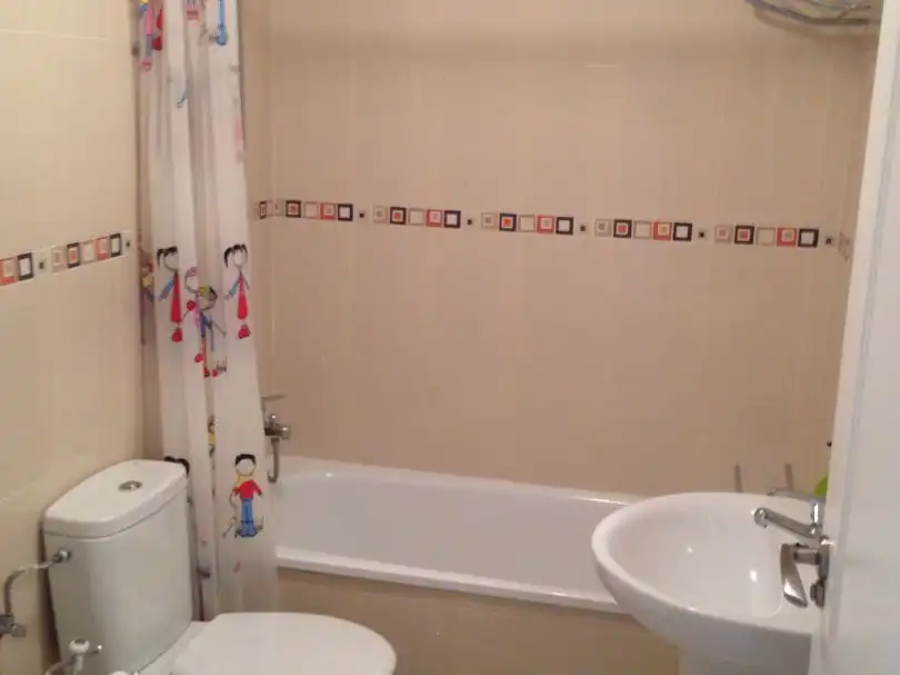 Bany de Apartament en venda en La Manga del Mar Menor amb Aire condicionat i Terrassa