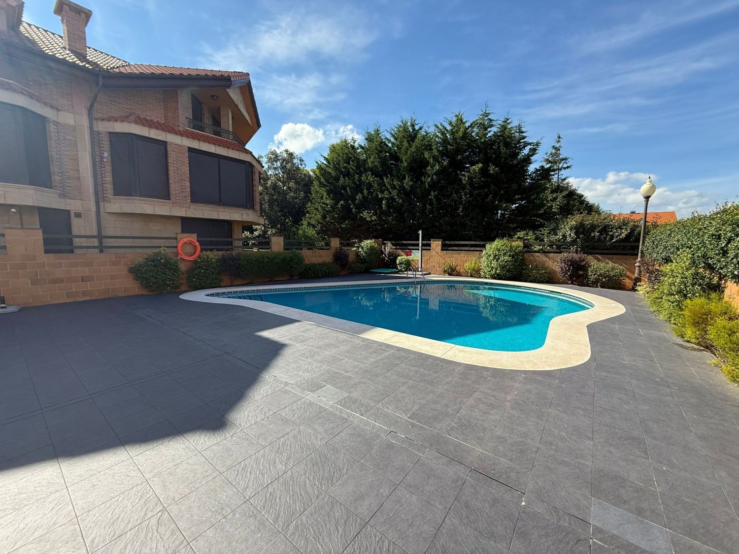 Swimming pool of Flat for sale in Noja  with Heating, Terrace and Community pool