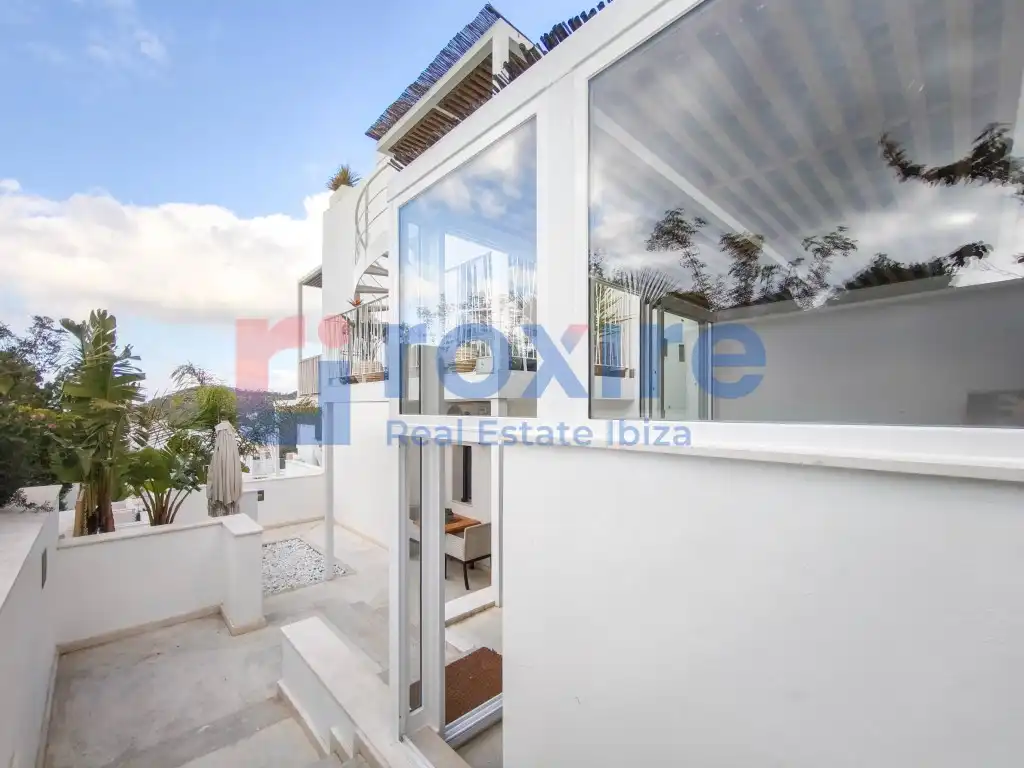 Vista exterior de Estudio en venta en Sant Josep de sa Talaia con Aire acondicionado, Terraza y Piscina