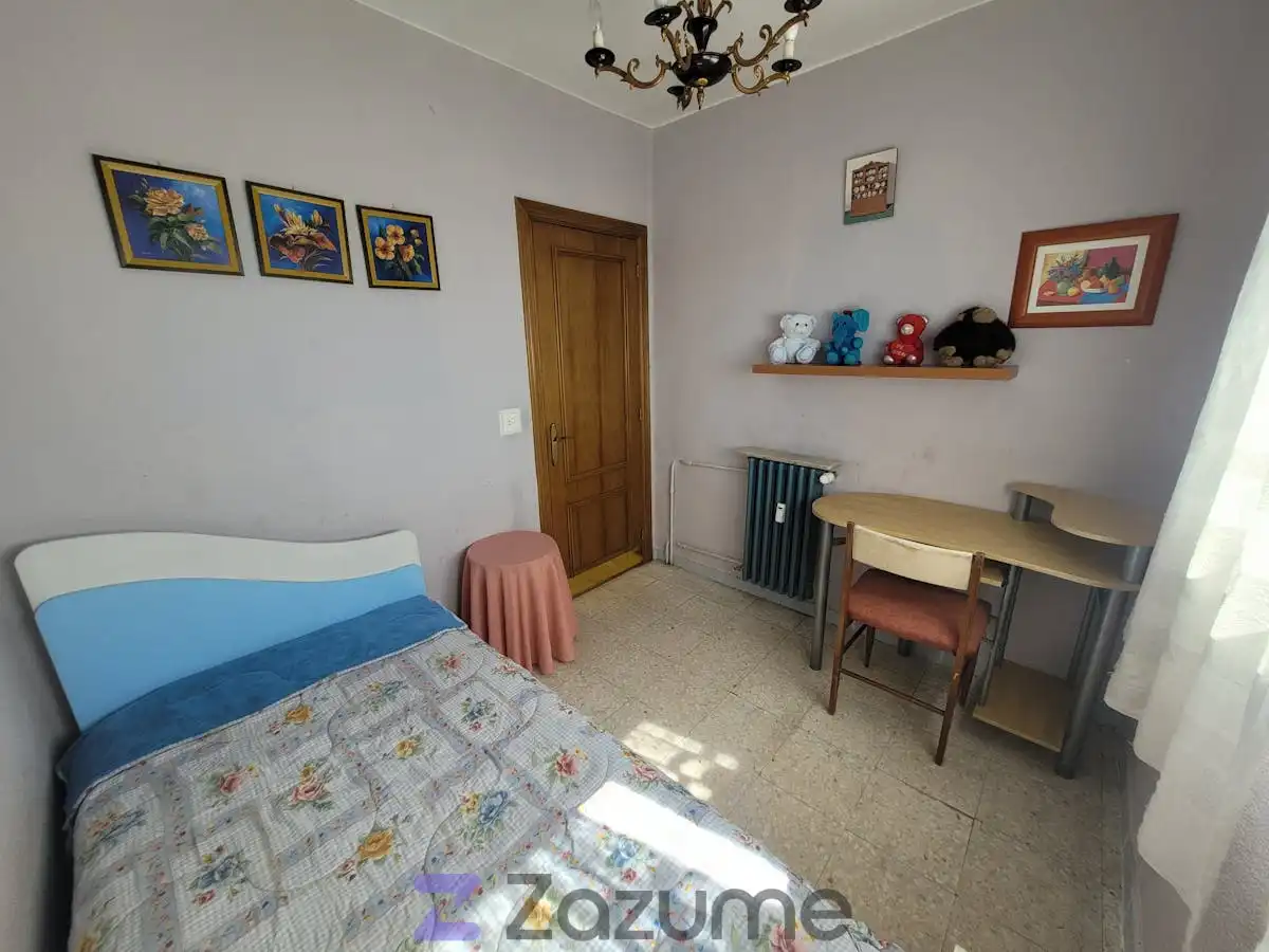 Schlafzimmer von Wohnung zur Miete in Cuéllar mit Heizung, Parkett und Möbliert