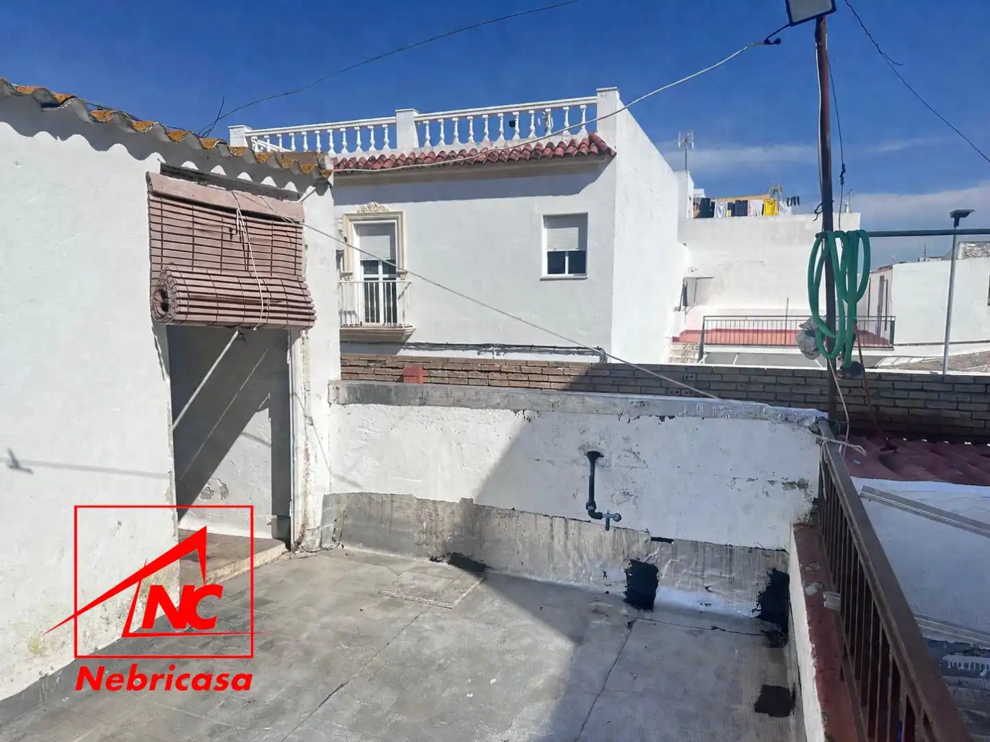 Vista exterior de Casa o chalet en venta en El Cuervo de Sevilla