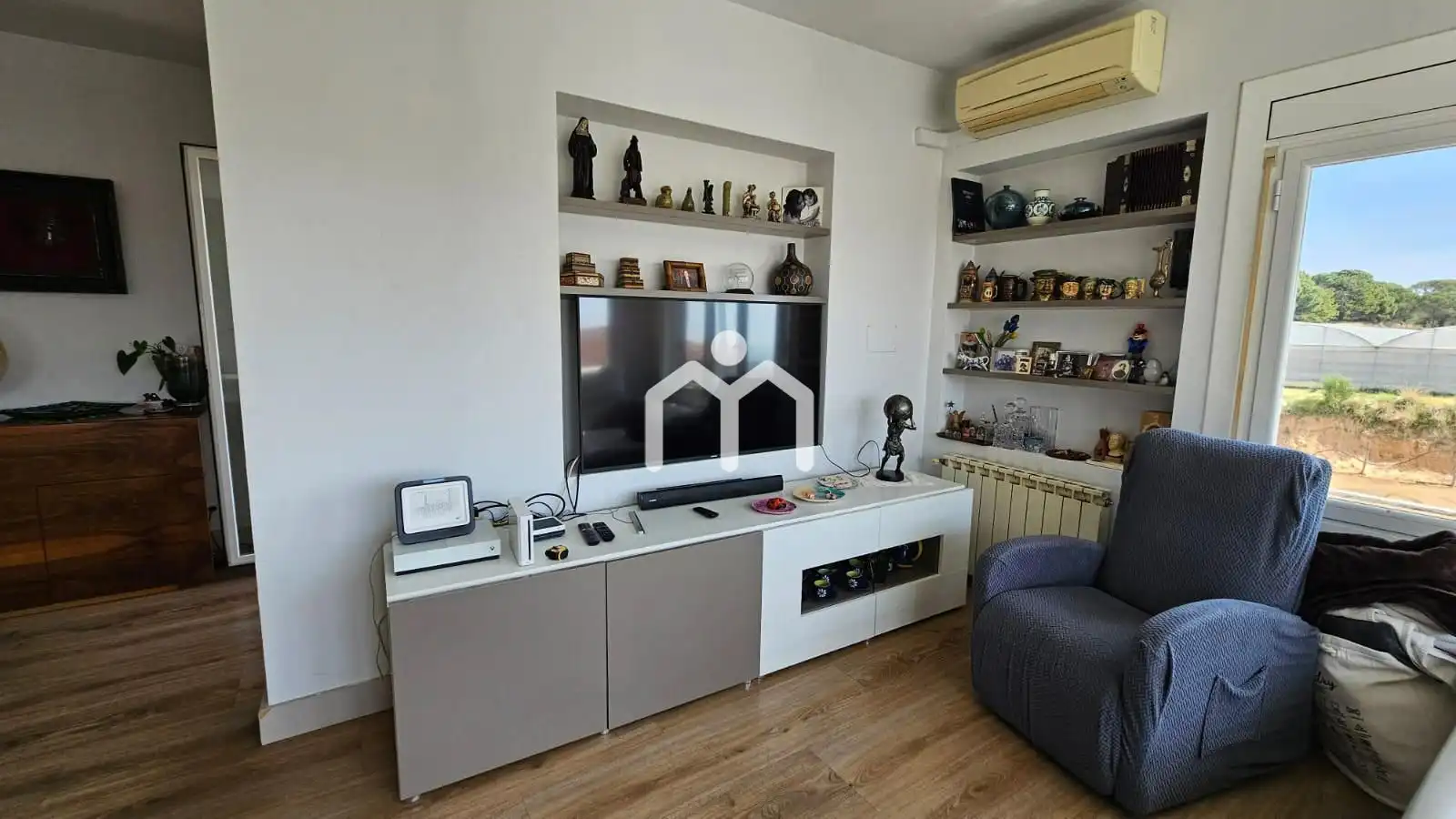 Sala de estar de Casa o chalet en venta en Cabrils con Calefacción, Parquet y Terraza