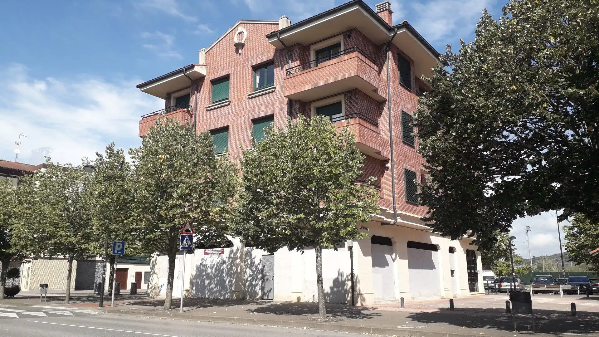 Locale commerciale in affitto a Igorre