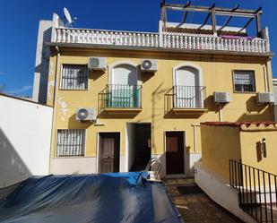 Vista exterior de Pis en venda en Villafranca de Córdoba amb Aire condicionat i Piscina