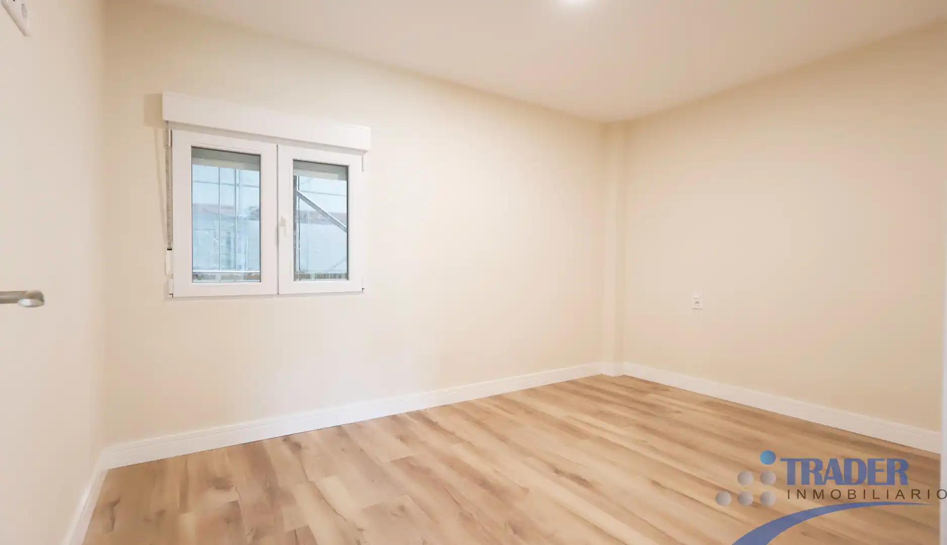 Piso en venta en Alcorcón con Calefacción, Jardín privado y Terraza