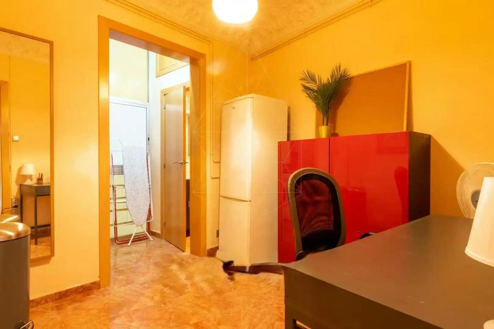 Wohnung zur Miete in Barcelona mit Möbliert, Waschmaschine und Fernseher