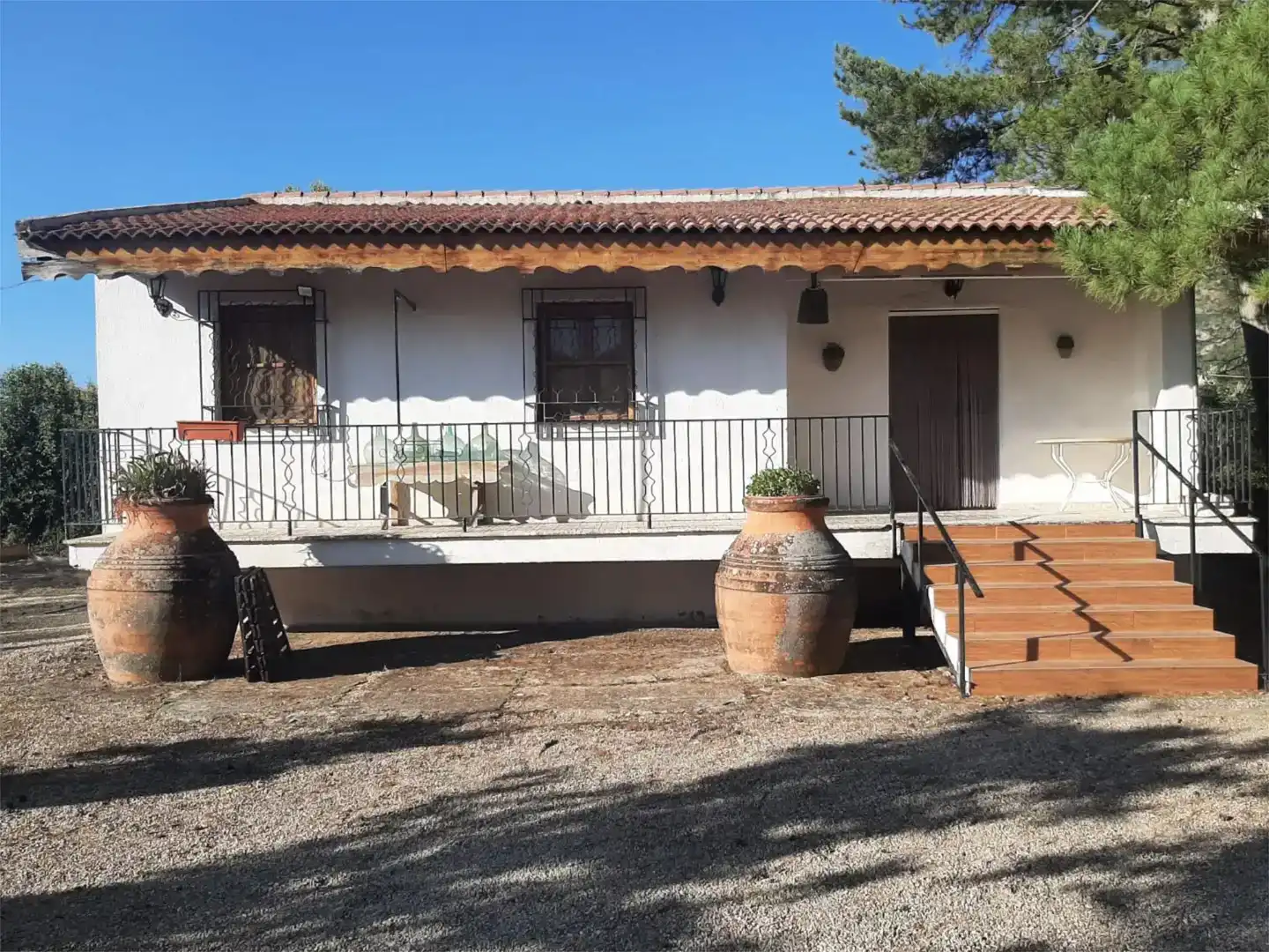 Vista exterior de Casa o xalet en venda en Quesada amb Jardí privat, Piscina i Moblat
