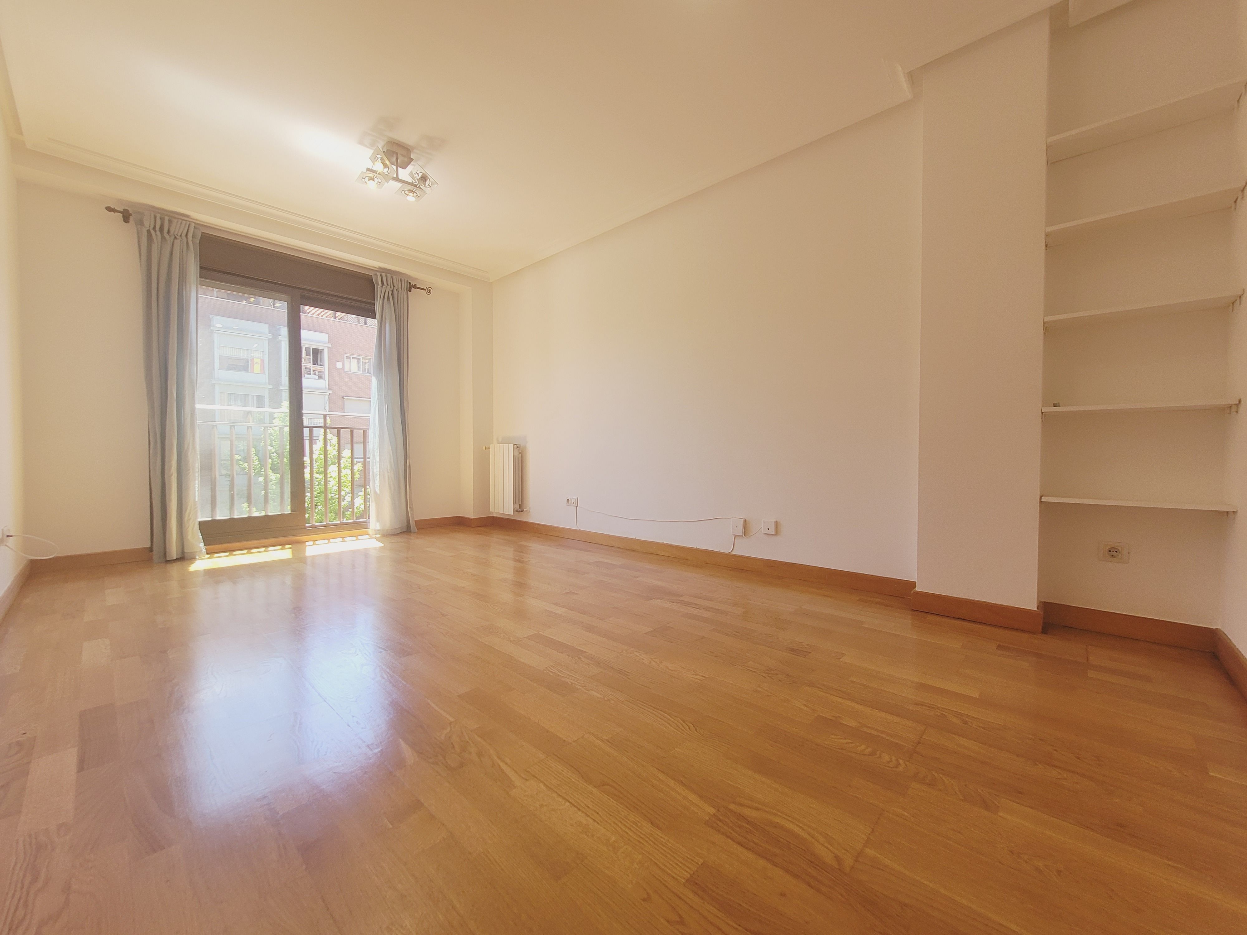 Flat to rent in Calle de la Princesa de Éboli, Sanchinarro