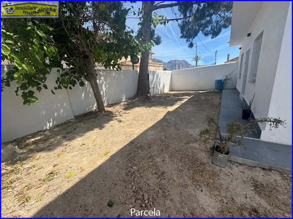 Parking de Casa o chalet en venta en Orihuela con Aire acondicionado, Jardín privado y Terraza
