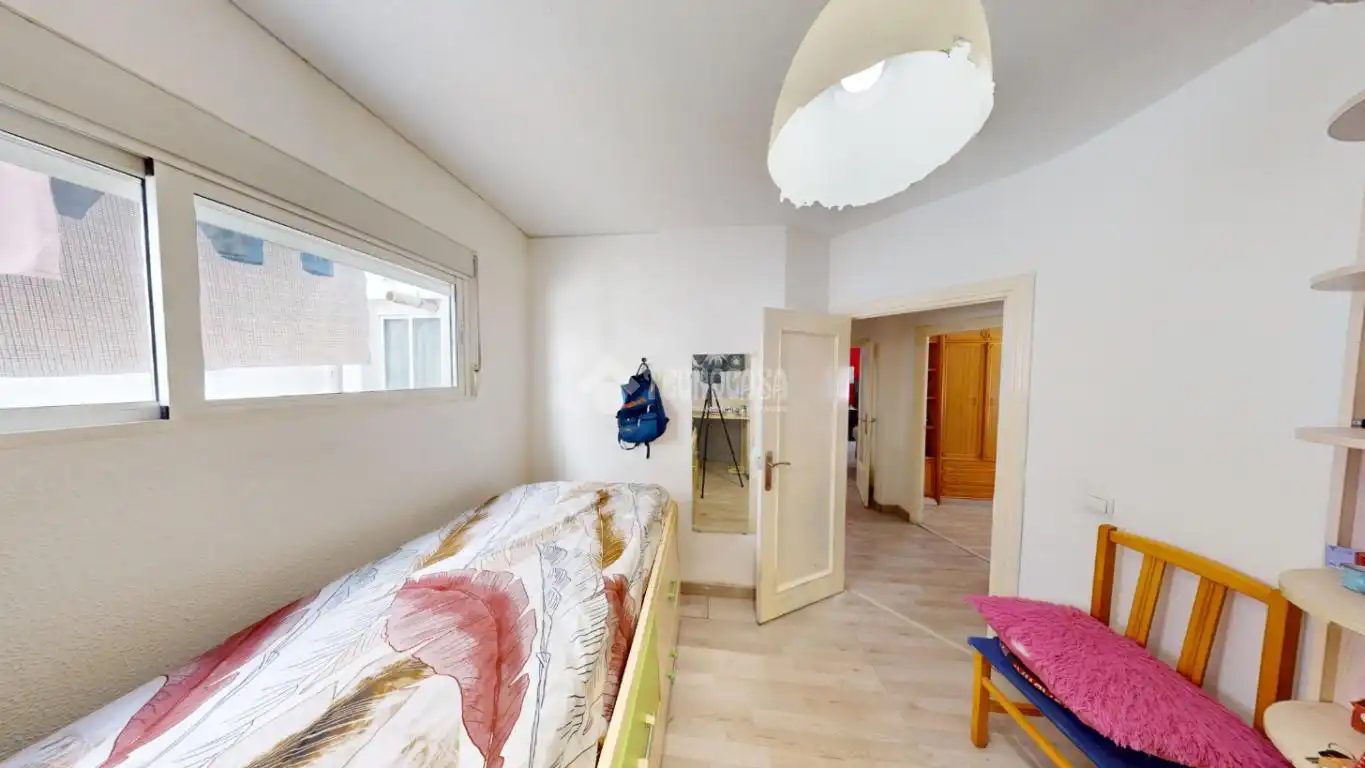 Flat for sale in Flores