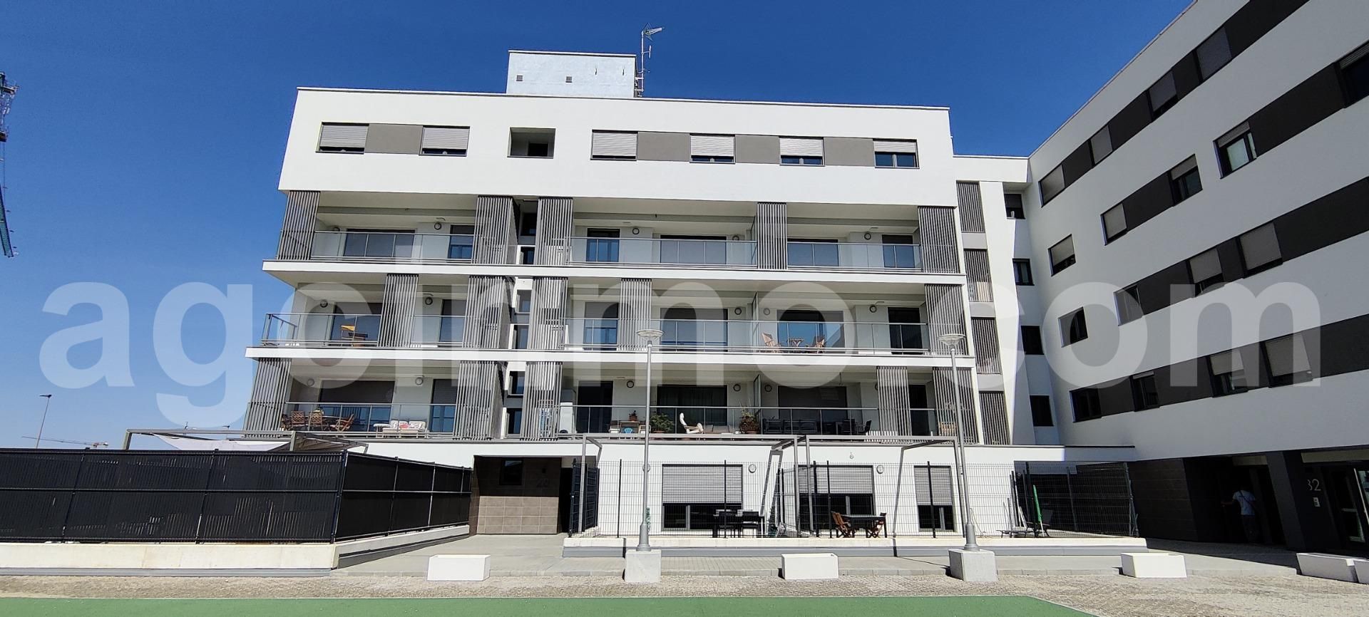 Vista exterior de Pis de lloguer en Valladolid Capital amb Calefacció, Terrassa i Traster