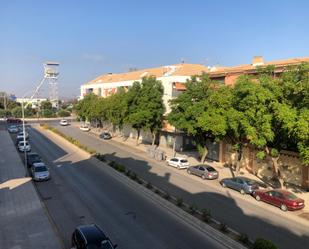 Vista exterior de Pis en venda en Linares