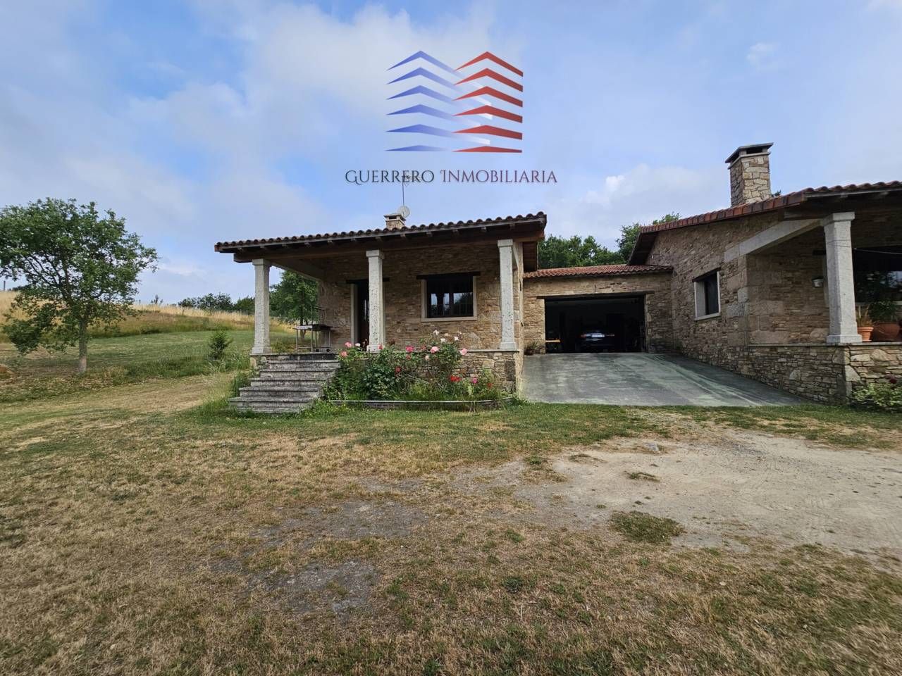Vista exterior de Casa o xalet en venda en Nogueira de Ramuín amb Calefacció, Jardí privat i Terrassa