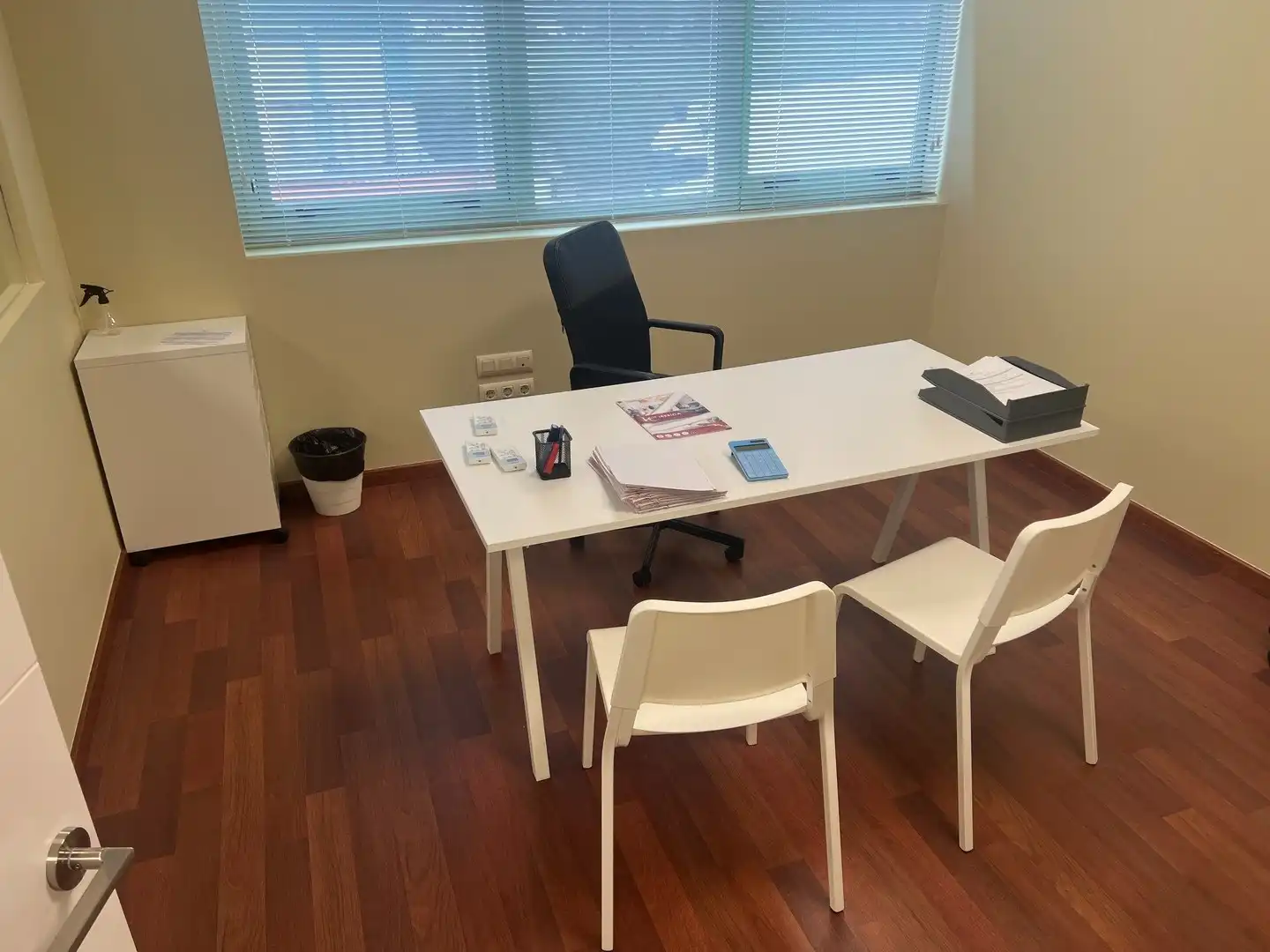 Nau industrial de lloguer en Oroso amb Calefacció