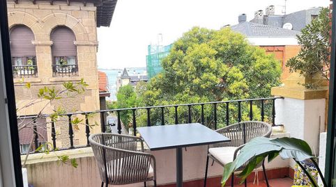 PRECIOSA VIVIENDA TOTALMENTE ACTUALIZADA  EN EL PASEO DE BASAGOITI