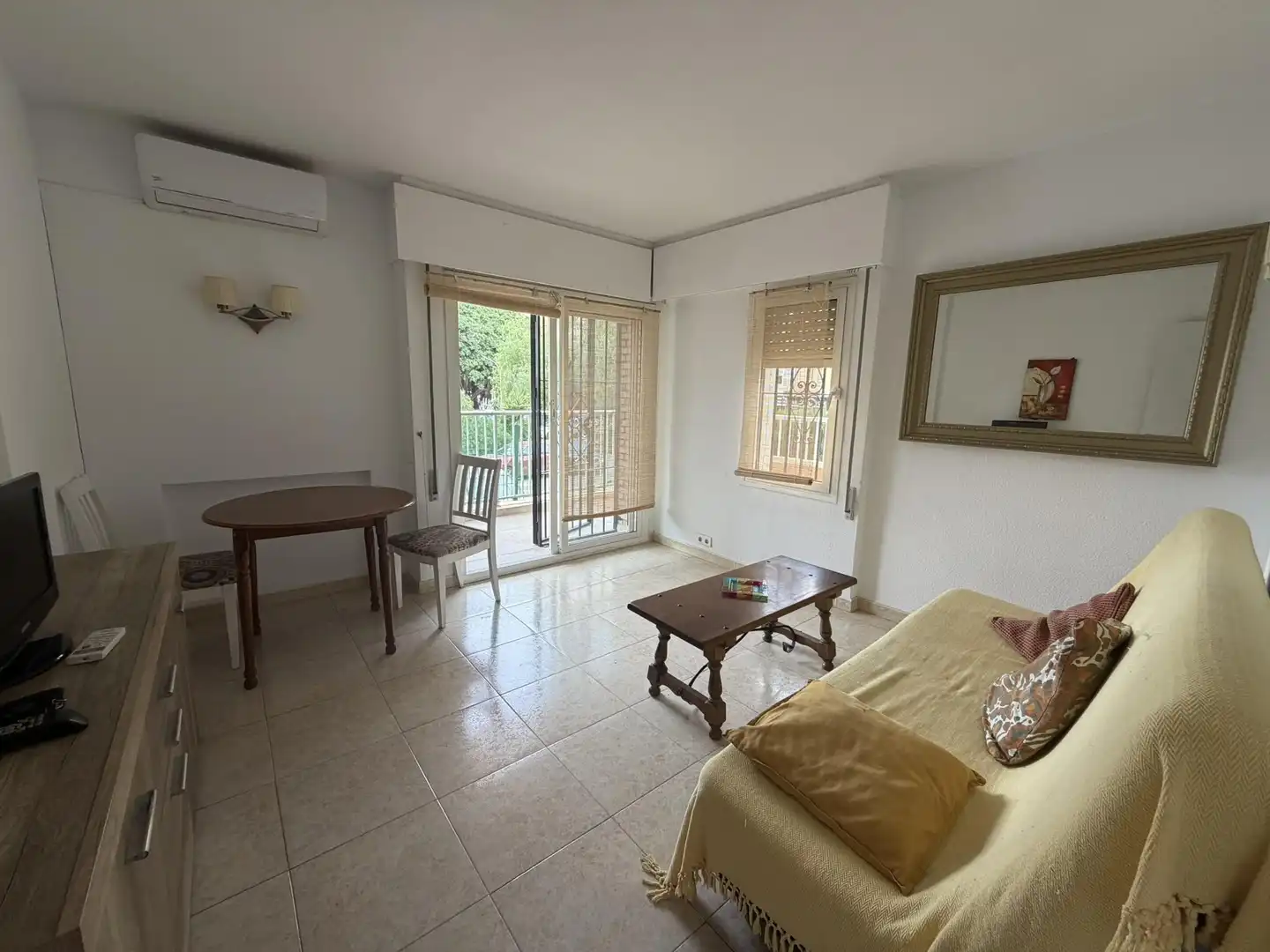 Außenansicht von Erdgeschoss zum Verkauf in Benalmádena mit Privatgarten, Terrasse und Schwimmbad