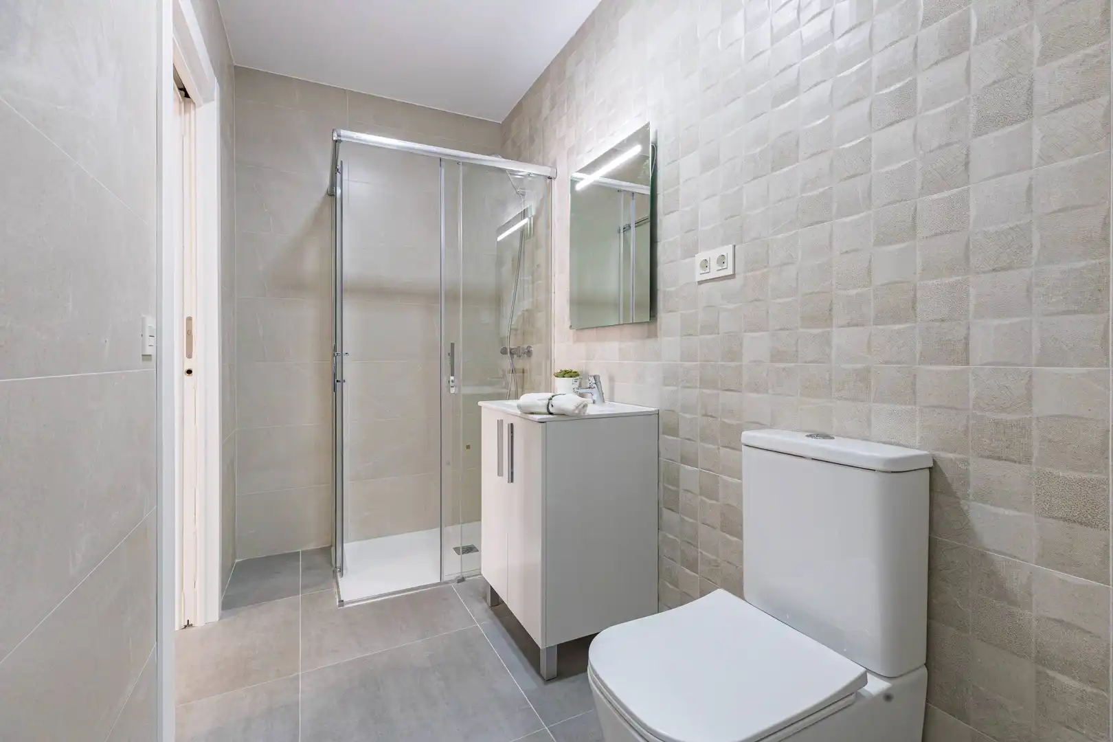 Badezimmer von Wohnung zum Verkauf in Murcia mit Klimaanlage