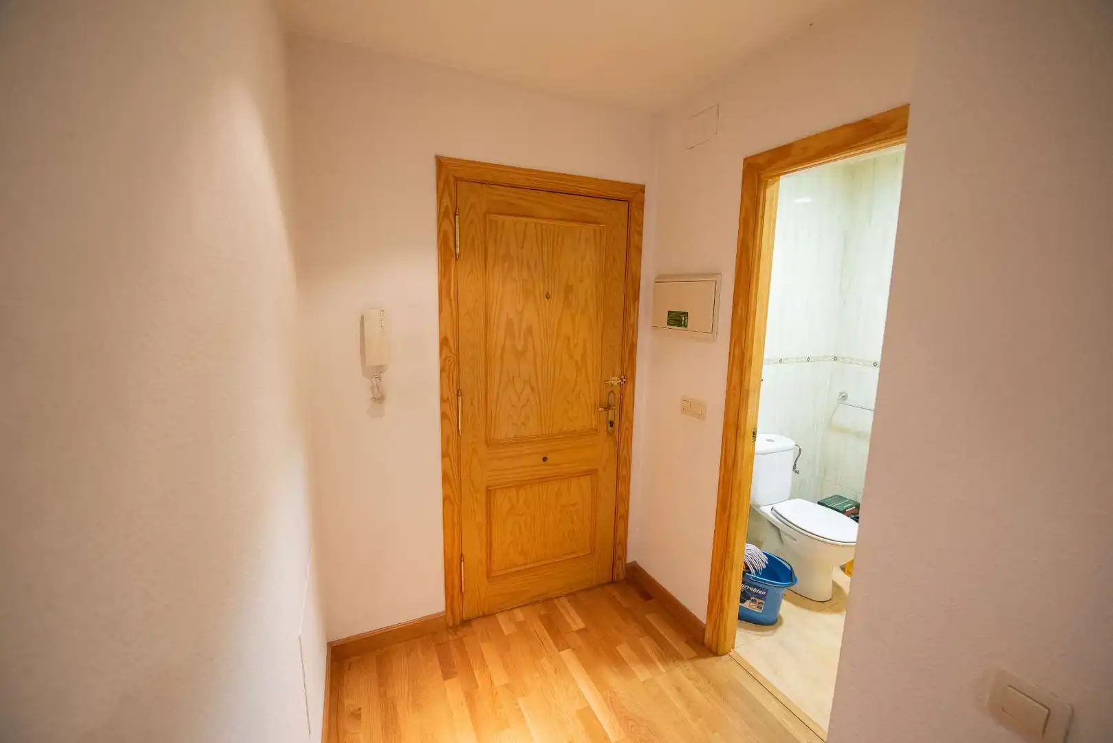 Flat for sale in Plasencia  with Air Conditioner, Heating and Furnished