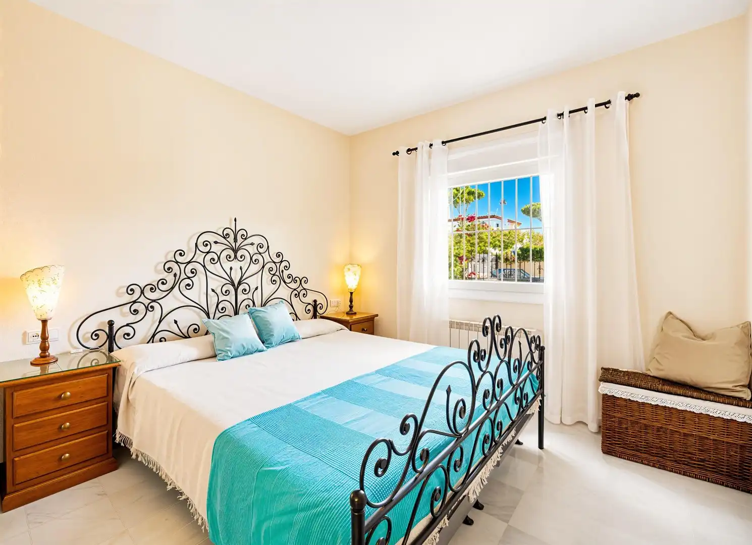 Bedroom of Houses for sale in Chiclana de la Frontera  with Heating, Private garden and Terrace