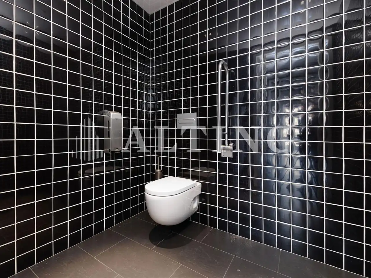 Baño de Oficina de alquiler en Barcelona con Aire acondicionado y Calefacción