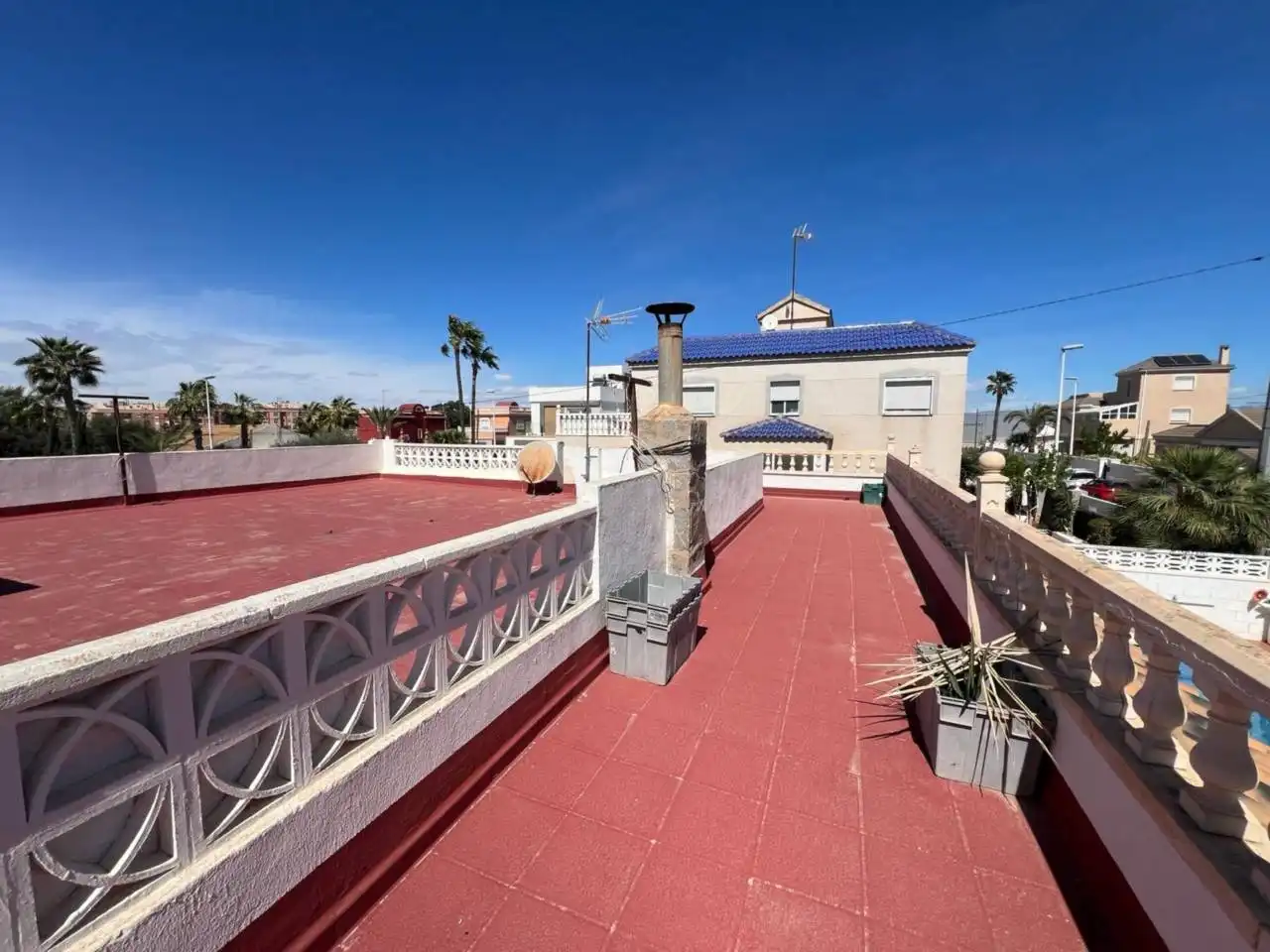 Vista exterior de Casa o chalet en venta en Elche / Elx con Aire acondicionado, Jardín privado y Terraza