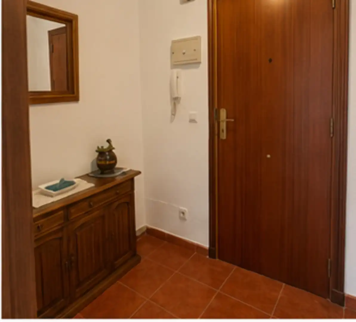 Flat for sale in Sevilla  with Air Conditioner, Heating and Furnished