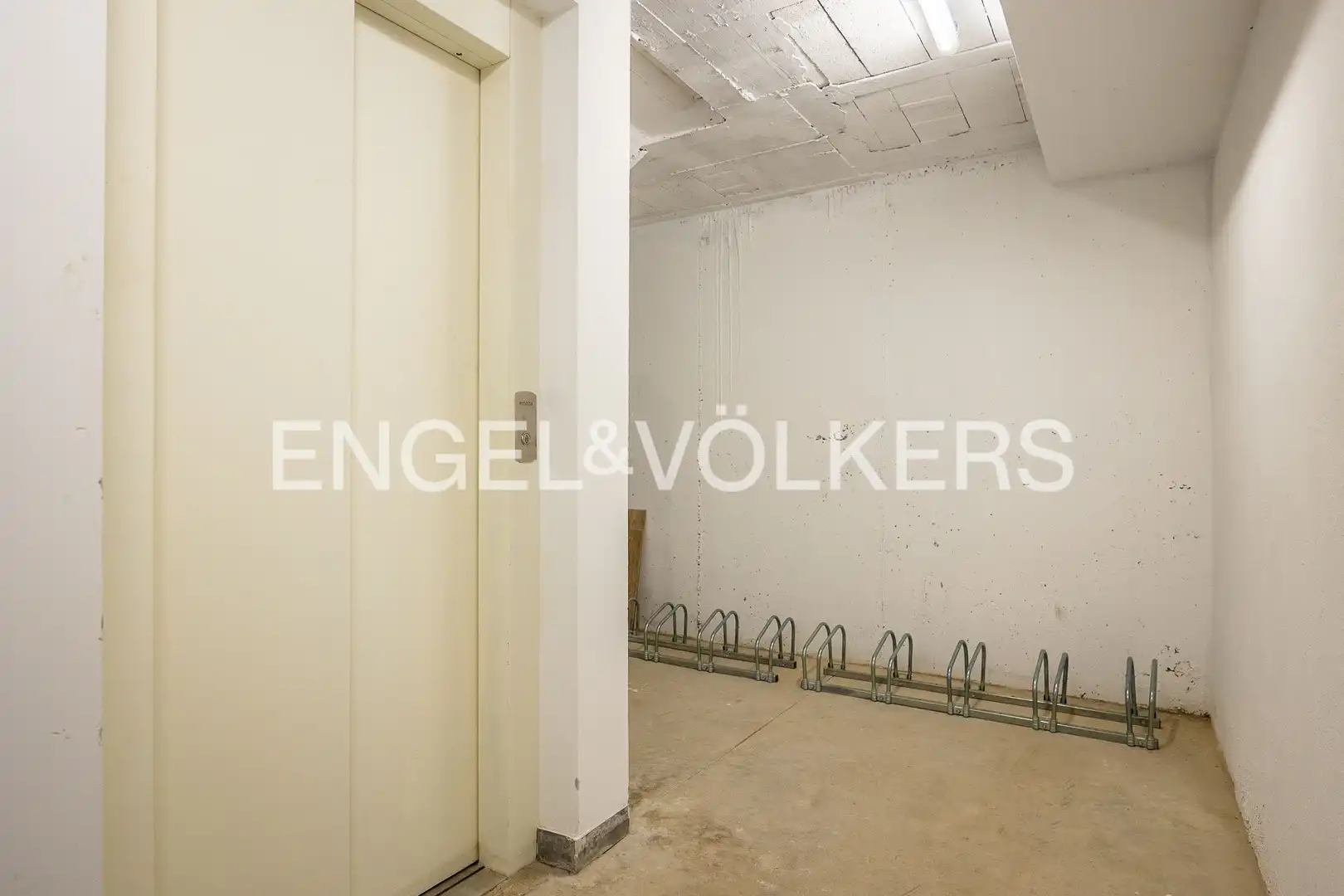 Duplexes for sale in Sevilla  with Air Conditioner, Heating and Terrace