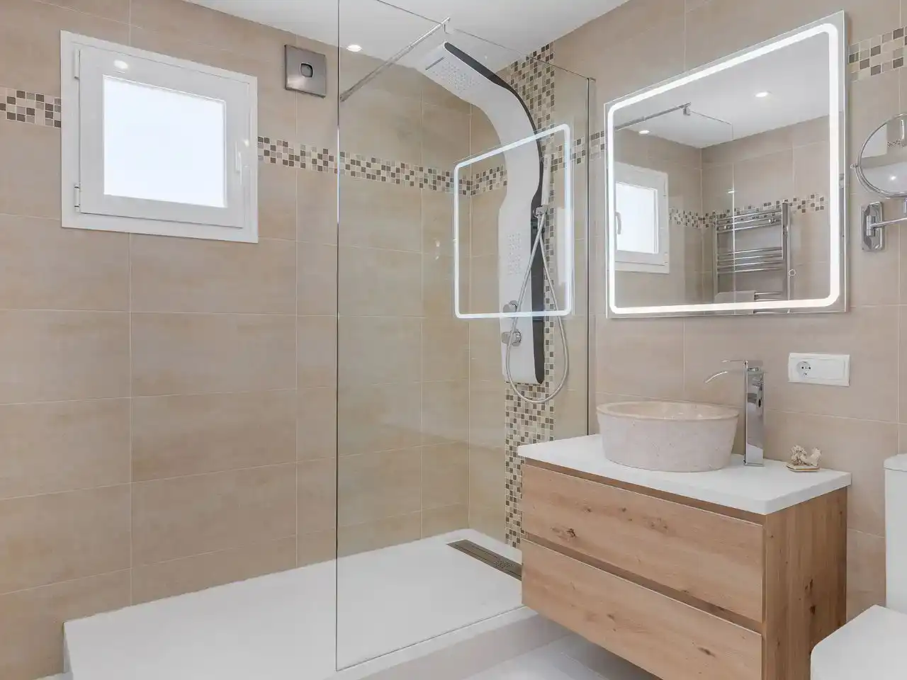 Baño de Casa o chalet en venta en Estepona con Aire acondicionado y Piscina