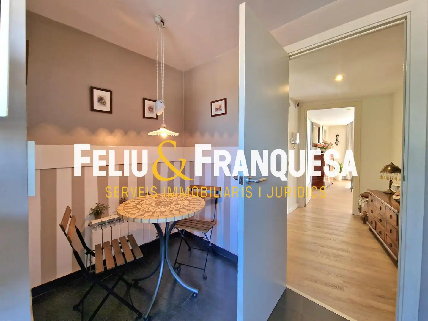 Flat for sale in Sant Cugat del Vallès  with Heating, Terrace and Storage room