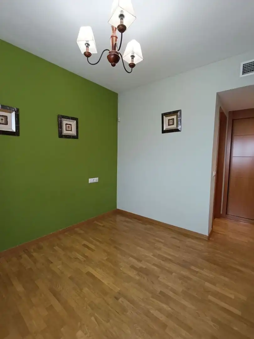 Schlafzimmer von Wohnung zum Verkauf in Ciudad Real mit Klimaanlage, Heizung und Abstellraum