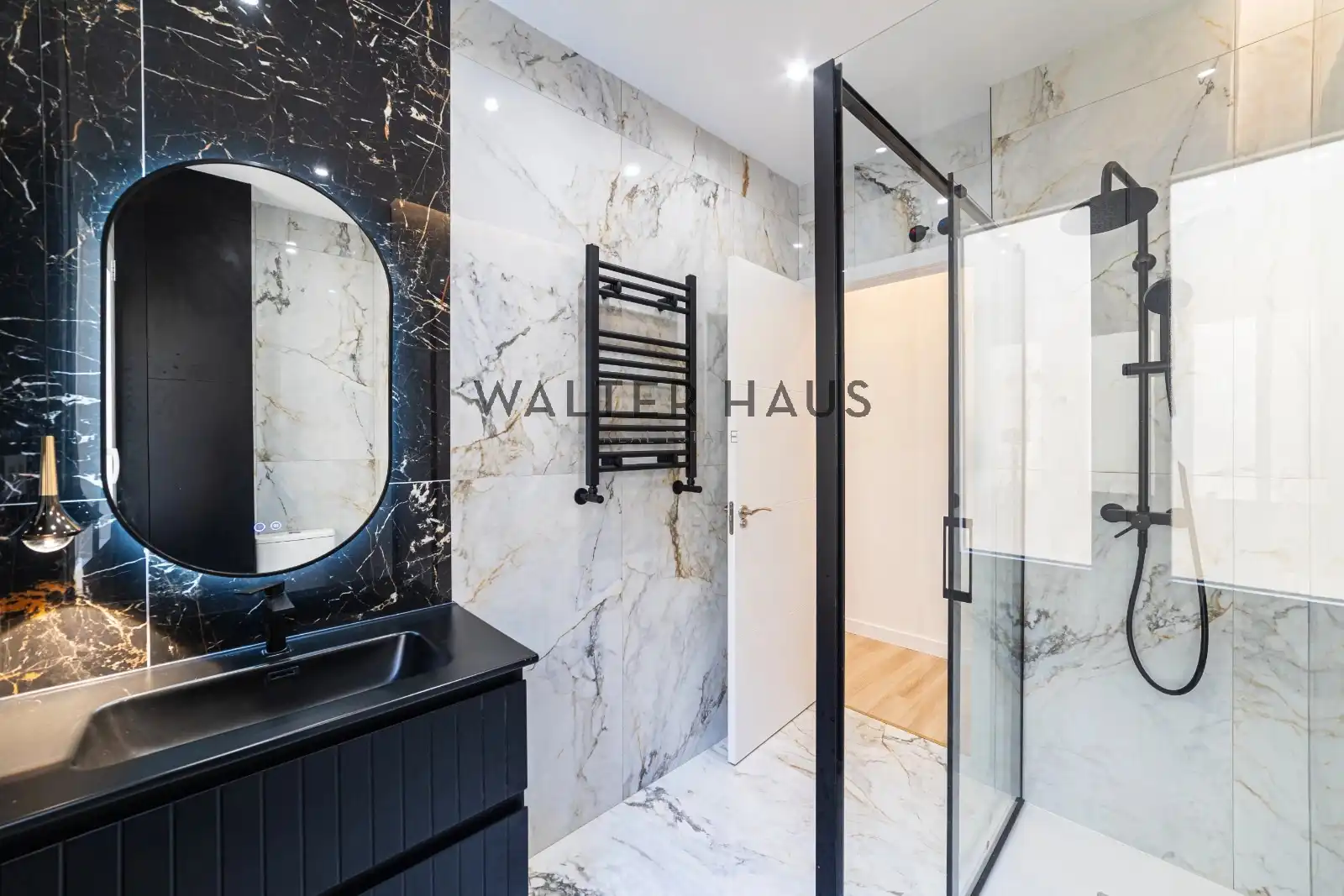 Bathroom of Flat for rent in Madrid  with Air Conditioner, Heating and Storage room