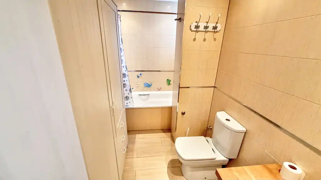 Baño de Finca rústica en venta en Periana con Aire acondicionado, Jardín privado y Terraza