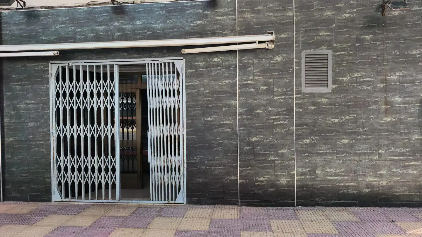 Commercial properties for rent in Peset Aleixandre, Sant Antoni, Cullera