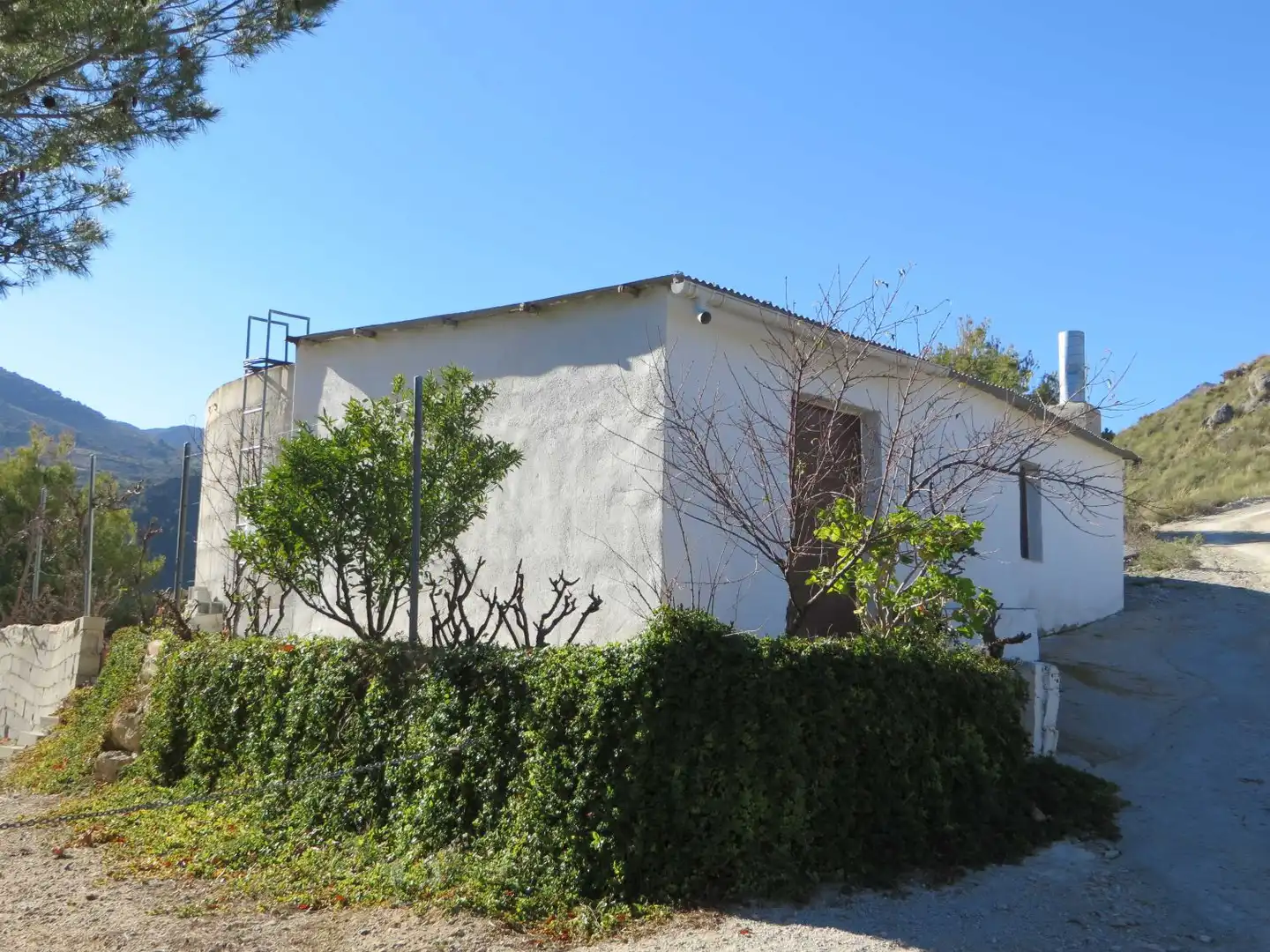 Maison rustique à vendre à de Izbor s/n