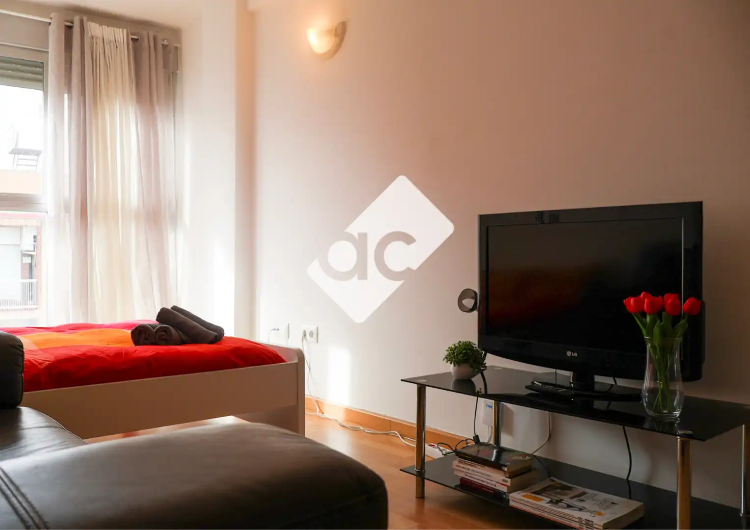 Sala d'estar de Loft de lloguer en Valencia amb Moblat, Forn i Rentadora