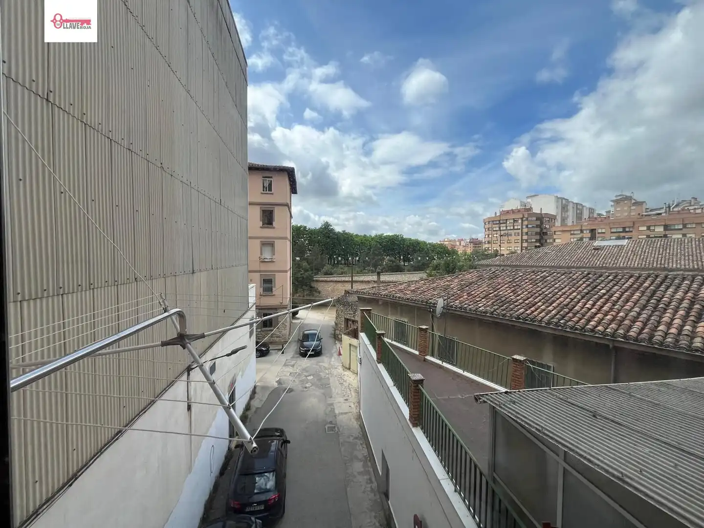 Außenansicht von Wohnung zum Verkauf in Burgos mit Heizung und Parkett