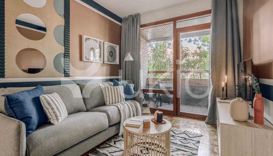 Apartamento de alquiler en Calle de Álvarez de Baena, El Viso - Imagen 2