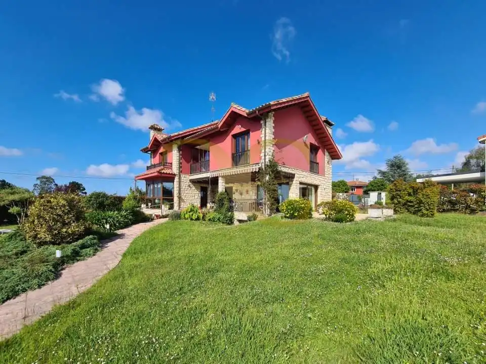 Casa o chalet en venta en Camino del Chamurru, Cabueñes
