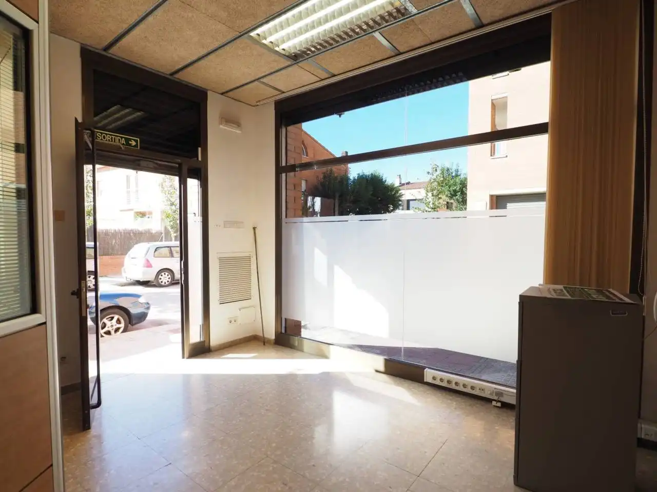 Business premises for sale in Calle de les Corts, imagen 2