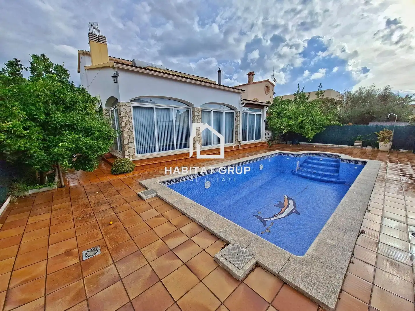 Casa con piscina en venta en Fenals, imagen 3
